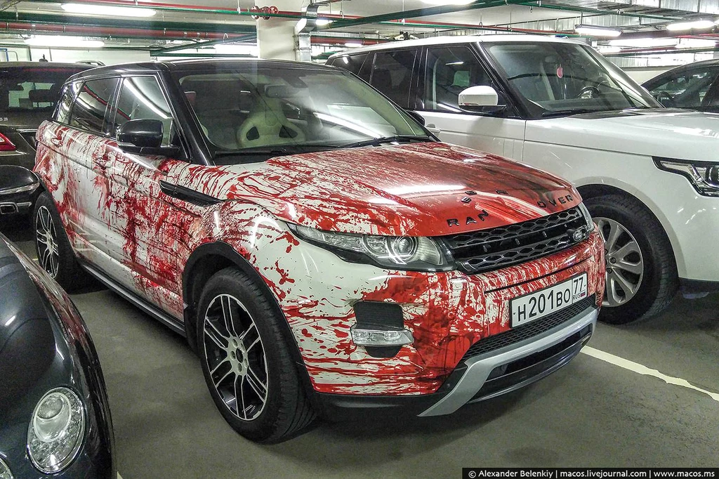 Range Rover Evoque pomalowany jest aerografem z niezwykłą precyzją