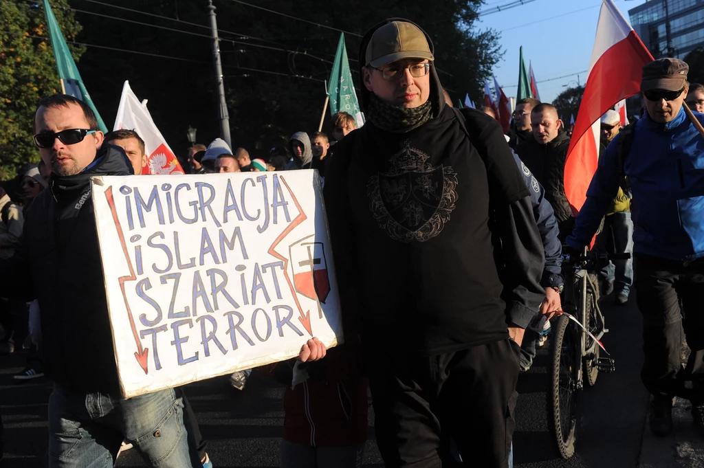"Polacy przeciw imigrantom" "Polacy przeciw imigrantom"