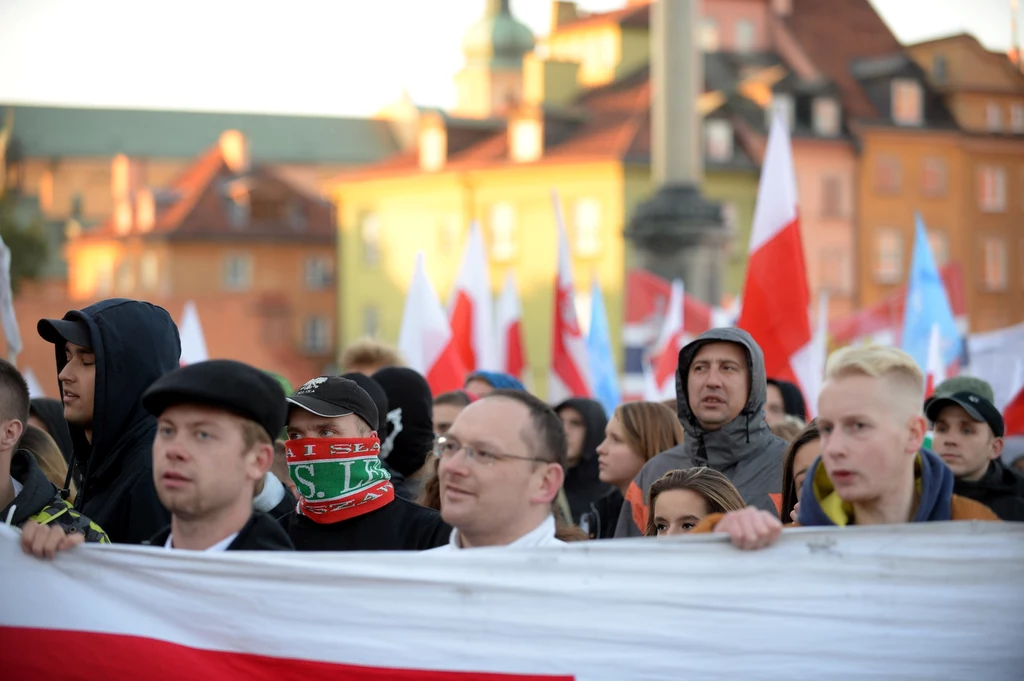 "Polacy przeciw imigrantom" "Polacy przeciw imigrantom"