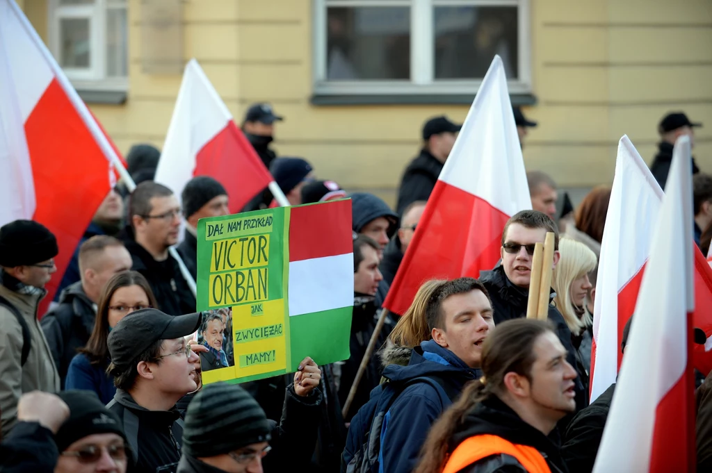 "Polacy przeciw imigrantom" "Polacy przeciw imigrantom"