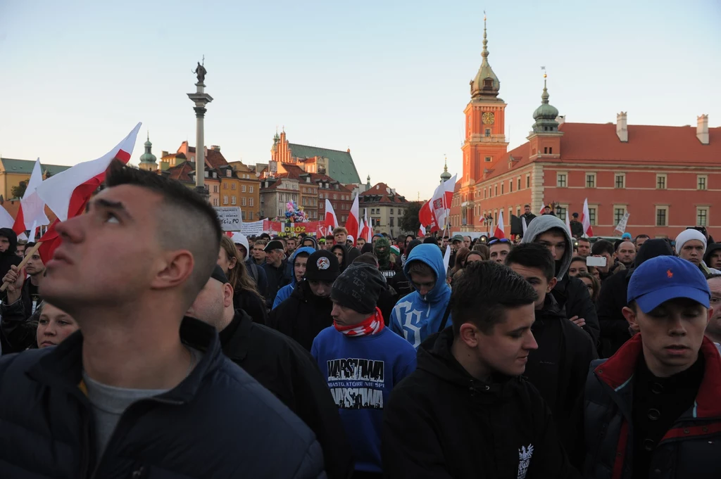 "Polacy przeciw imigrantom" "Polacy przeciw imigrantom"