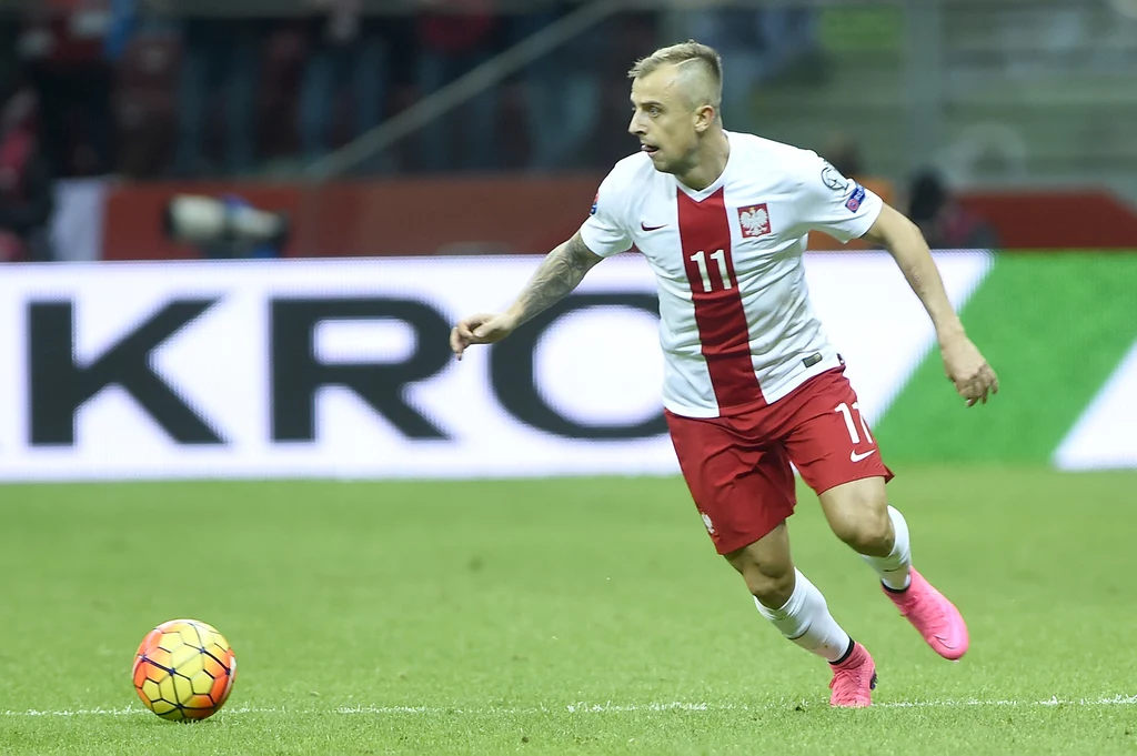 Kamil Grosicki podczas meczu z Irlandią (2:1) dającego Polsce awans na Euro 2016