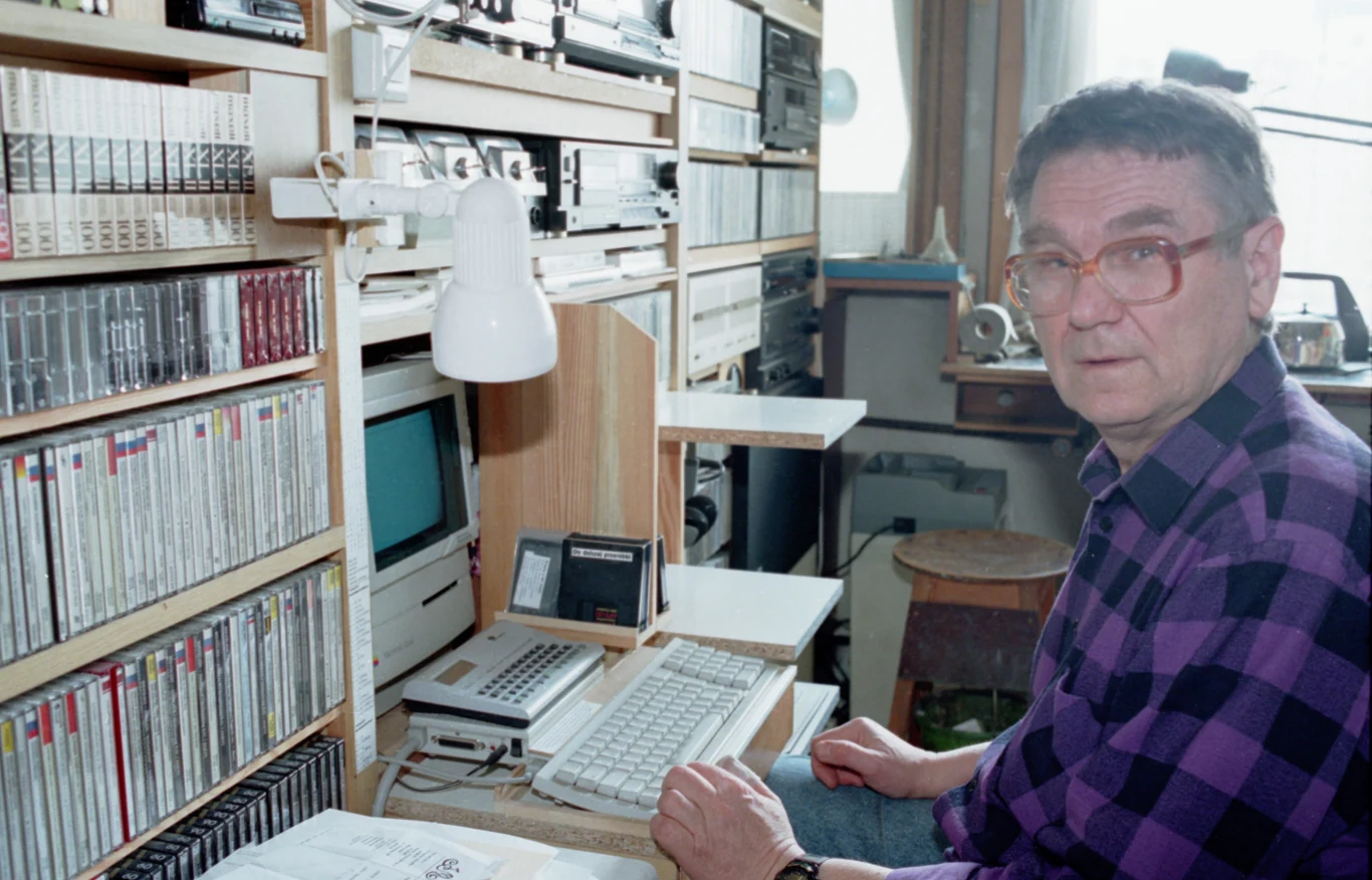 Macintosh Beksińskiego na aukcji. Obejrzysz go w Warszawie. Macintosh Beksińskiego na aukcji. Obejrzysz go w Warszawie.