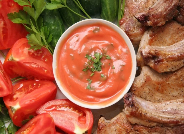 Sos do mięsa na bazie pomidorów 
