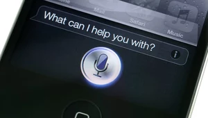 Do smartfona można włamać się przez Siri lub Google Now