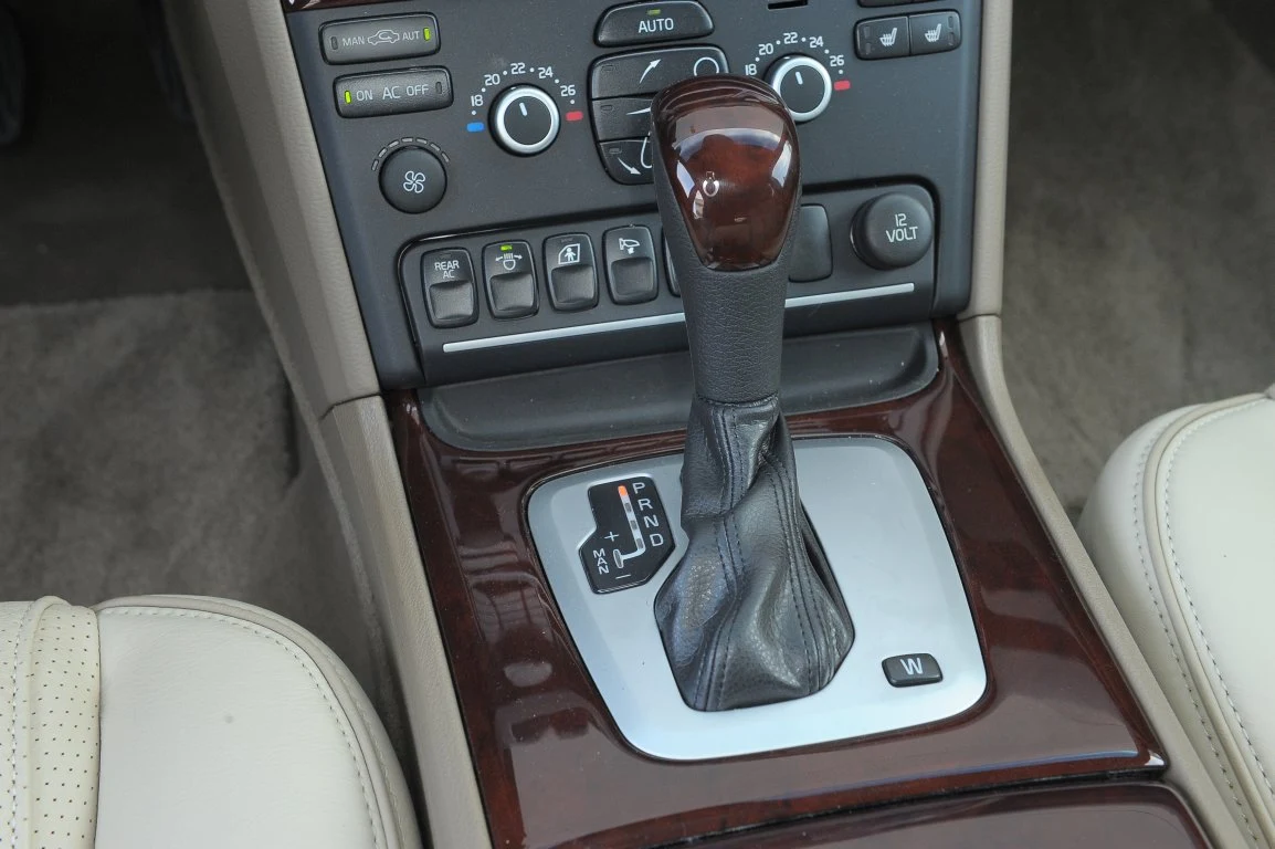 Volvo XC90 (2002-2014)