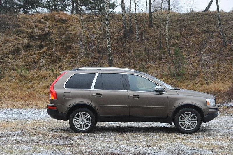 Volvo XC90 (2002-2014)