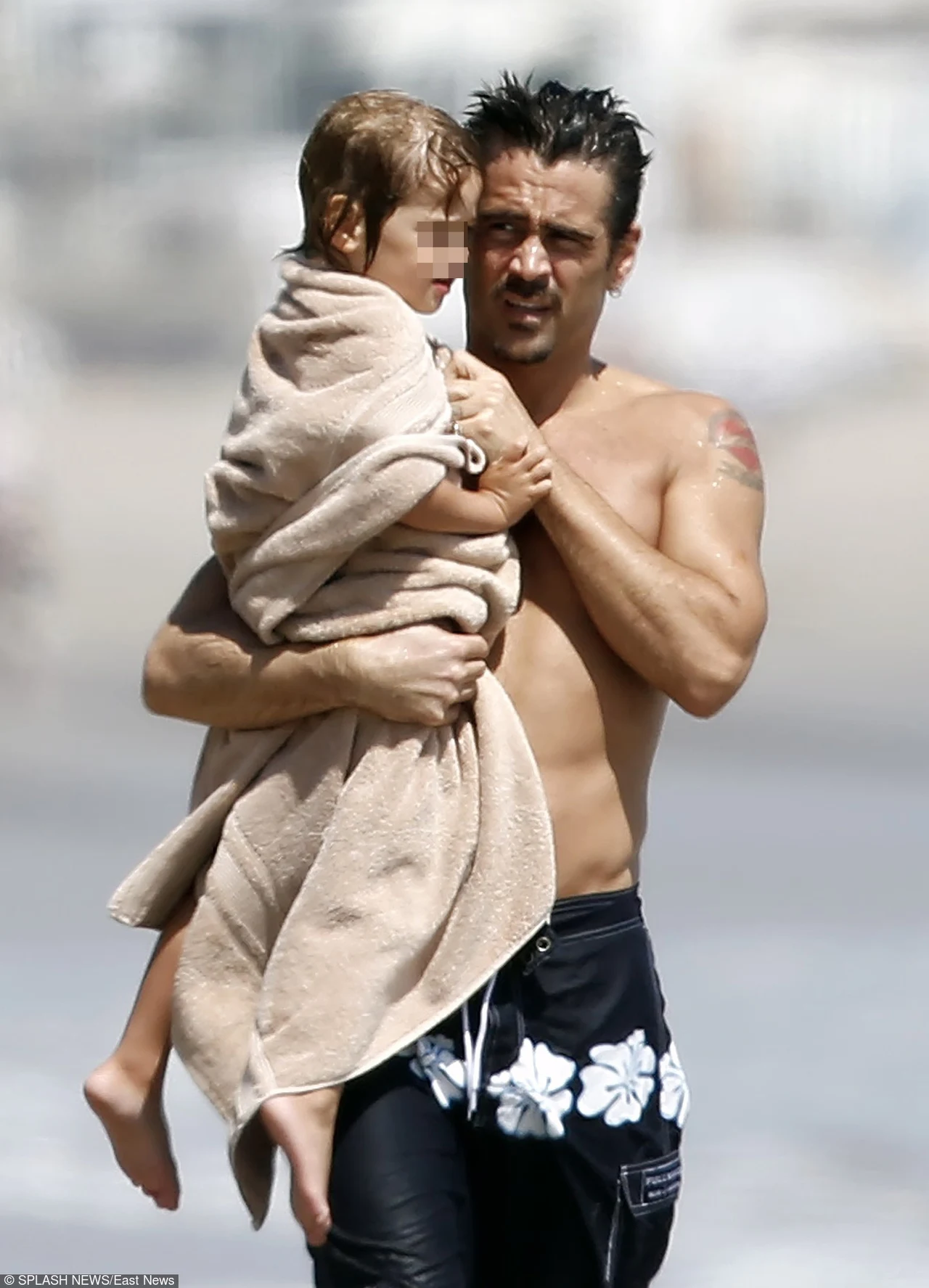 Colin Farrell z małym Henrym Tadeuszem Colin Farrell z małym Henrym Tadeuszem