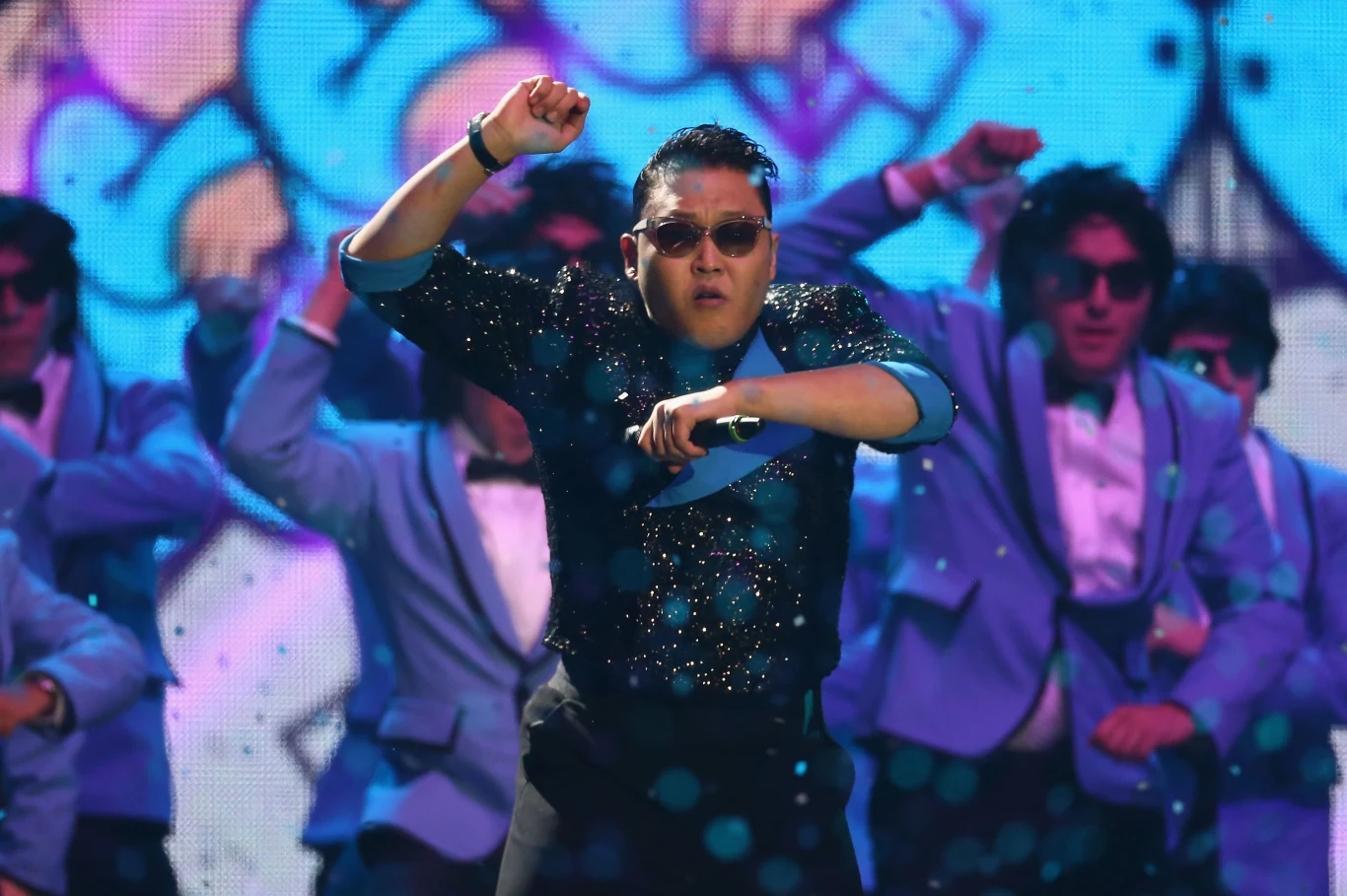 Psy zrobił w sieci furorę swoim "Gangnam Style" Psy zrobił w sieci furorę swoim "Gangnam Style"