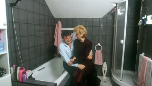 Krzysztof Cugowski w swoim mieszkaniu