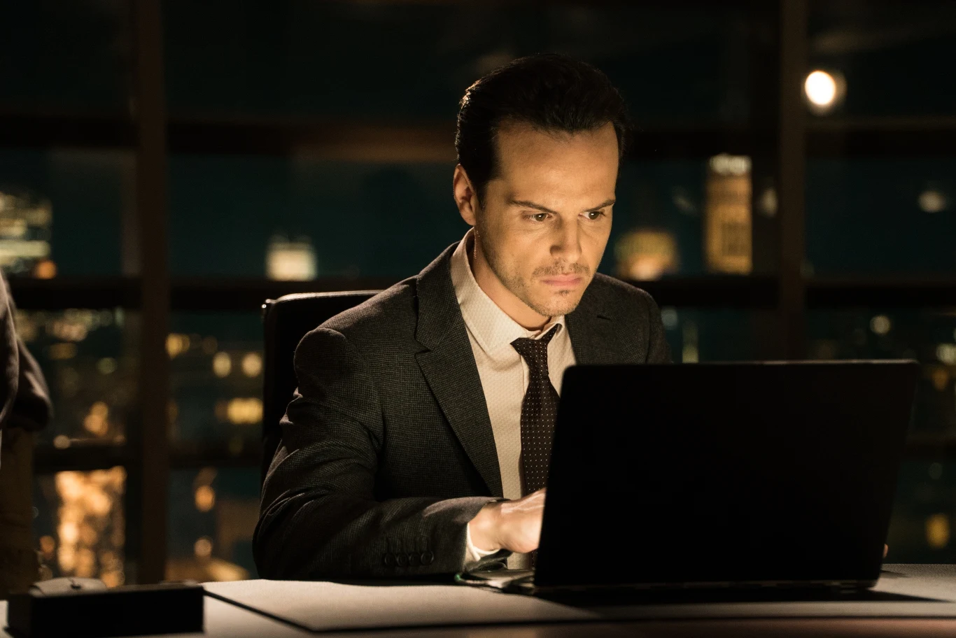 Andrew Scott w filmie "Spectre"