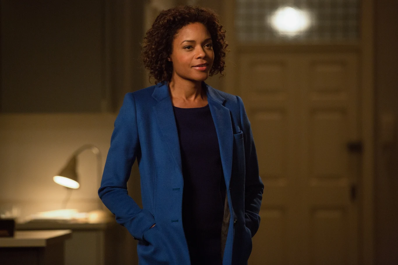 Naomie Harris w filmie "Spectre"
