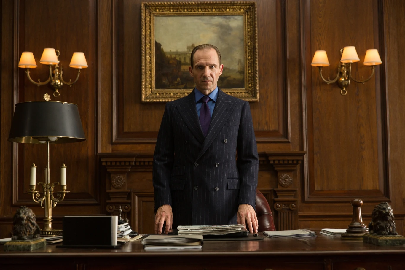 Ralph Fiennes w filmie "Spectre"

