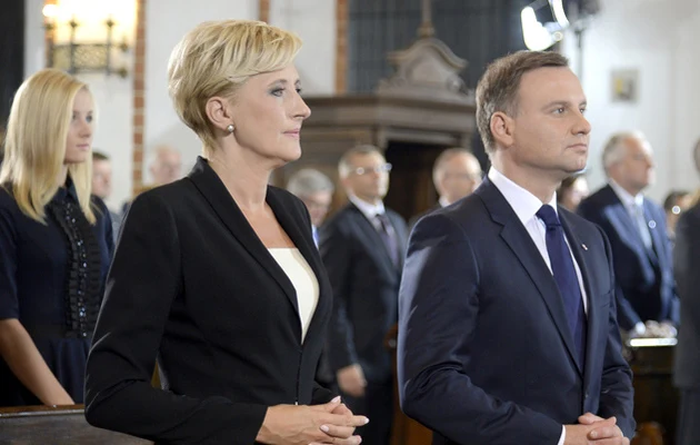 Agata Duda wraz z mężem przeprowadziła się do Warszawy. Jednak jak najczęściej stara się odwiedzać chorego ojca w Krakowie