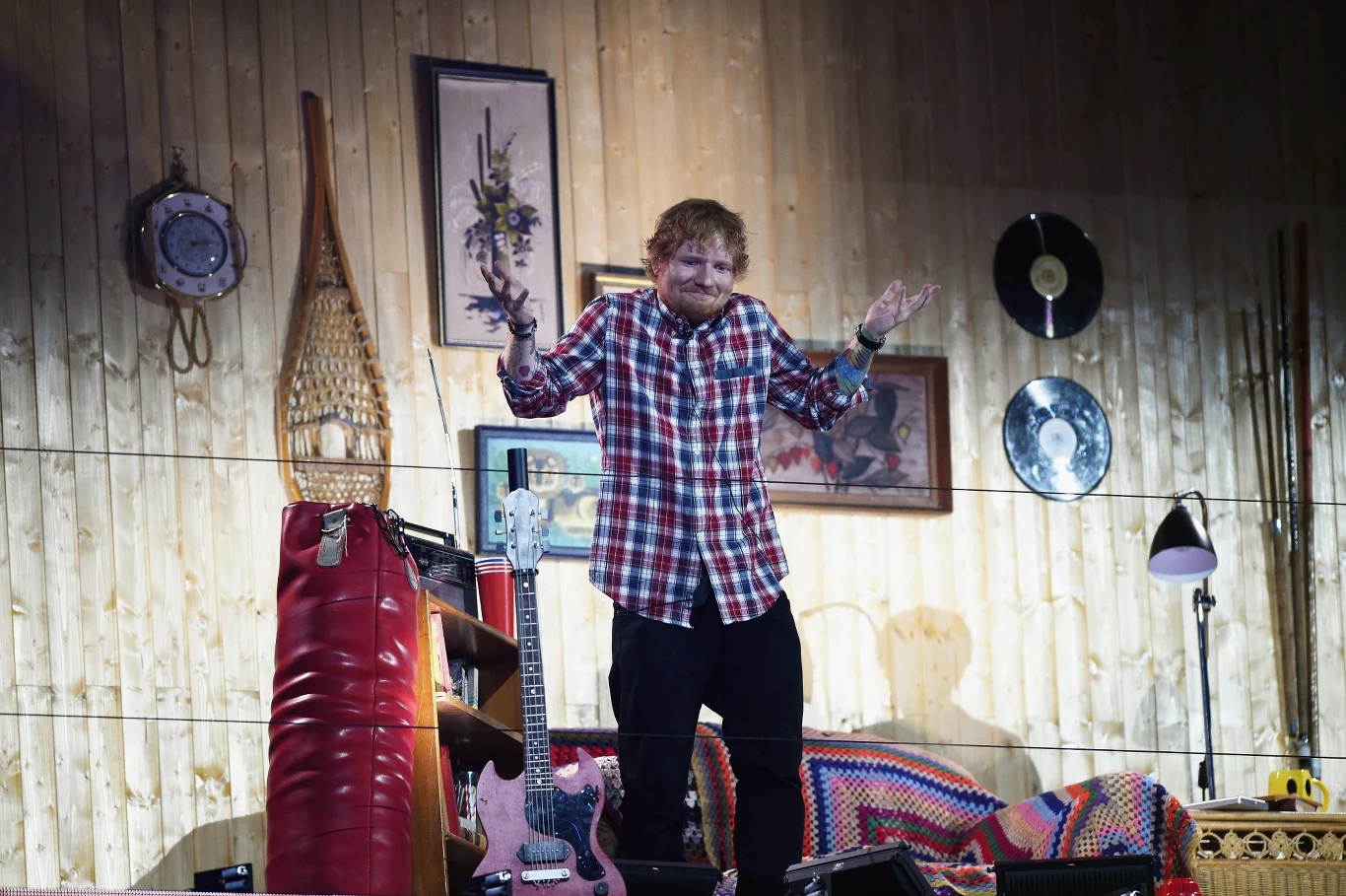 Ed Sheeran współprowadził galę Ed Sheeran współprowadził galę
