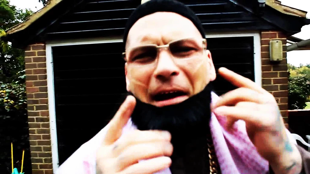 Popek w teledysku do swojego najnowszego utworu Popek w teledysku do swojego najnowszego utworu