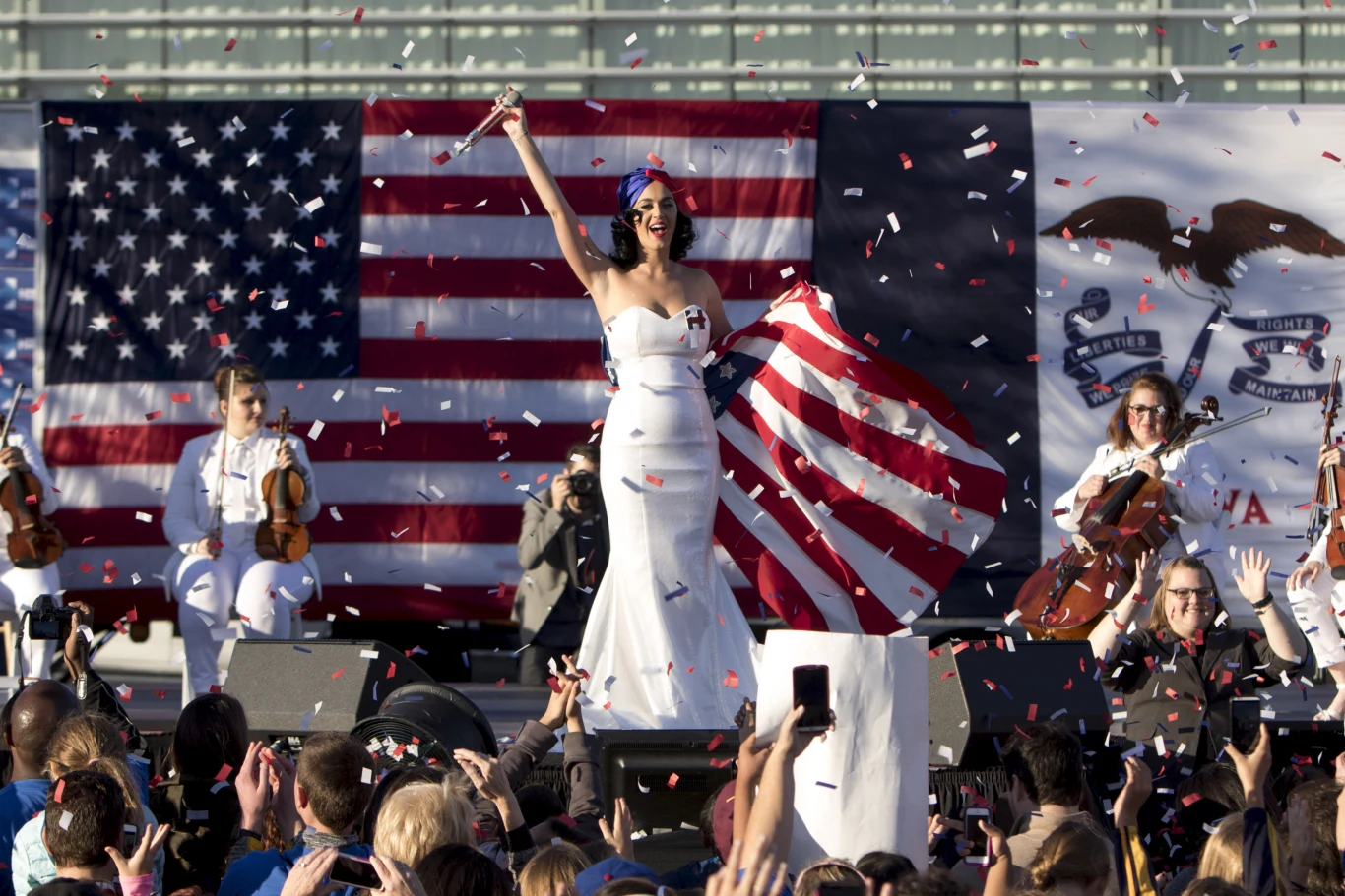 Katy Perry na wiecu Hillary Clinton
