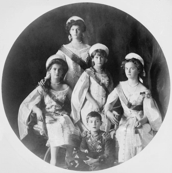 Olga, Tatiana, Anastazja, Maria i Aleksy