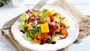 Gdy robię tę sałatkę, każdy prosi o dokładkę. 1 składnik zaskakuje