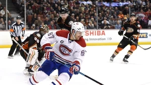 Max Pacioretty (na pierwszym planie)