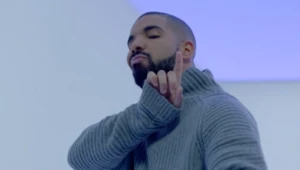 Drake "Hotline Bling": Teledysk rapera nie traci na popularności 