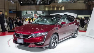 Honda Clarity Fuel Cell. To auto zmieni świat?