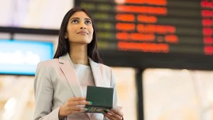 Pasażerka musiała zrezygnować z lotu, bo jej spódnica "pokazywała zbyt wiele"