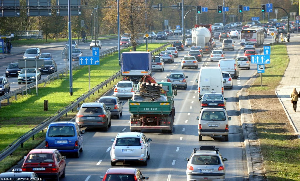 Popołudniowe korki na ul. Opolskiej  w Krakowie