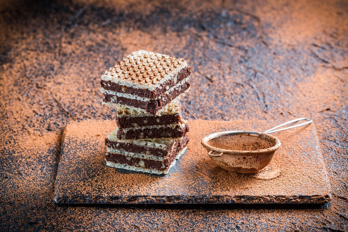 Wafle tortowe zazwyczaj wykorzystywane są do tworzenia torcików, inspirowanych pischingerem.