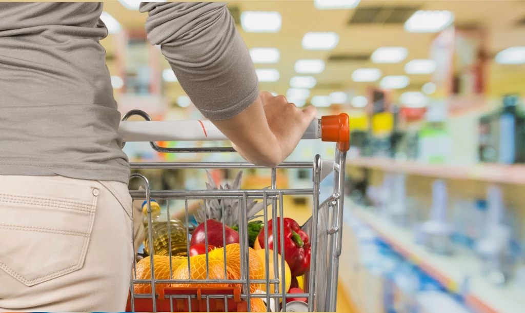 Sieć sklepów Auchan apeluje, by nie spożywać wycofanych ze sprzedaży produktów