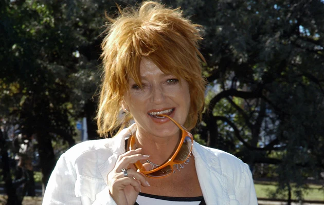 Przyjaciele wciąż za nią płaczą! Przyjaciele wciąż za nią płaczą!