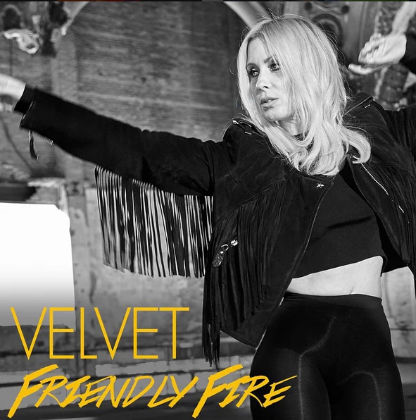 Velvet na okładce singla "Friendly Fire"