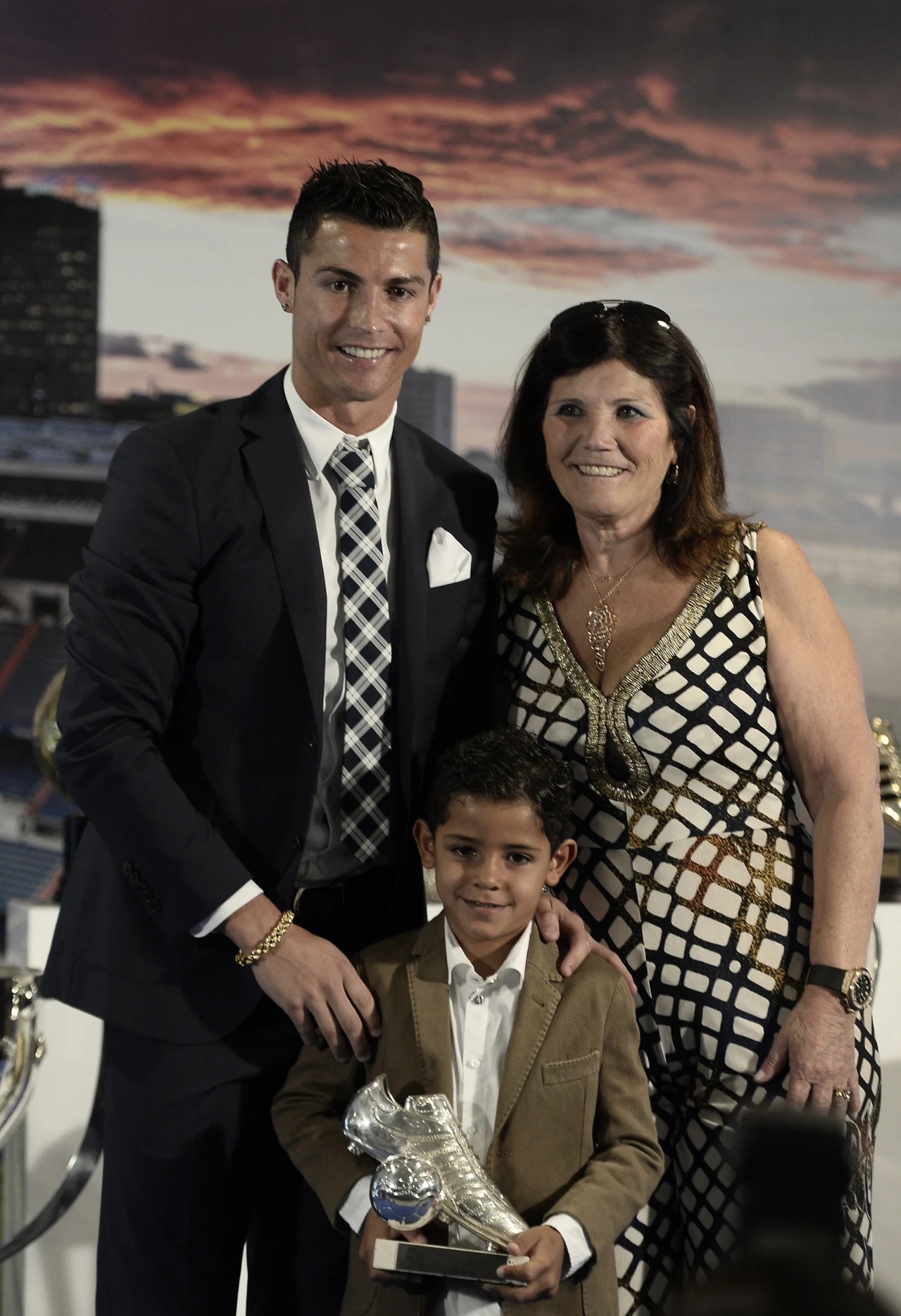 Cristiano Ronaldo z mamą i synem Cristiano Ronaldo z mamą i synem