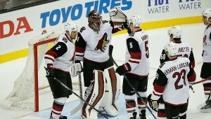 Hokeiści Arizona Coyotes ograli Colorado Avalanche