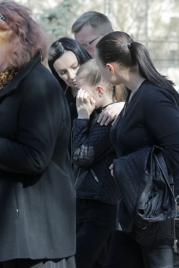 Alicja Borkowska stara się być oparciem dla córki Alicja Borkowska stara się być oparciem dla córki