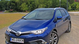 Nową Toyotę Auris można kupić o 13 500 zł taniej