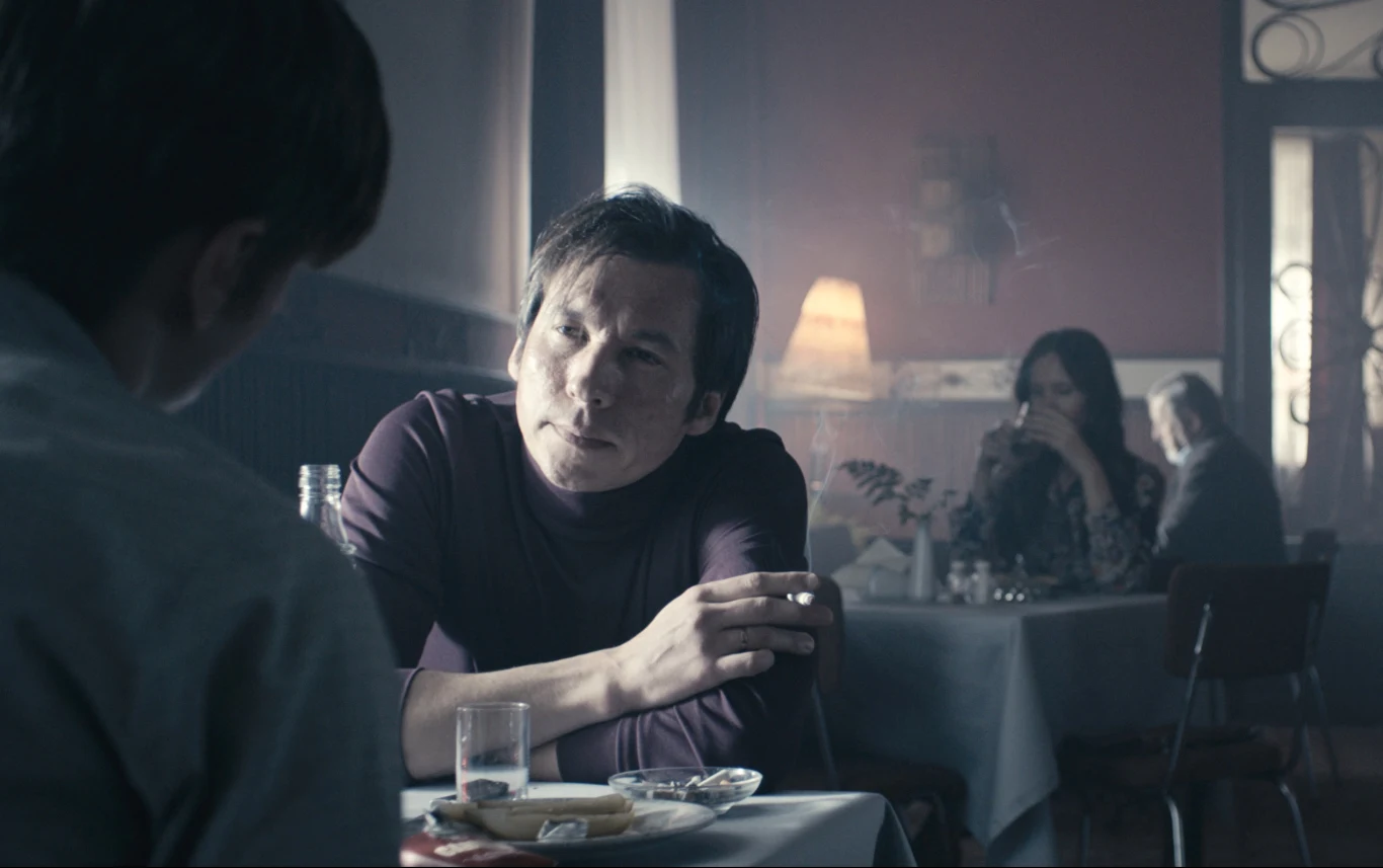 „Jestem mordercą” to thriller psychologiczny inspirowany prawdziwymi wydarzeniami z początku lat 70. Głównym bohaterem filmu jest młody milicjant, który po niepowodzeniu dotychczasowego śledztwa, zostaje szefem grupy dochodzeniowej mającej złapać seryjnego zabójcę kobiet. 
