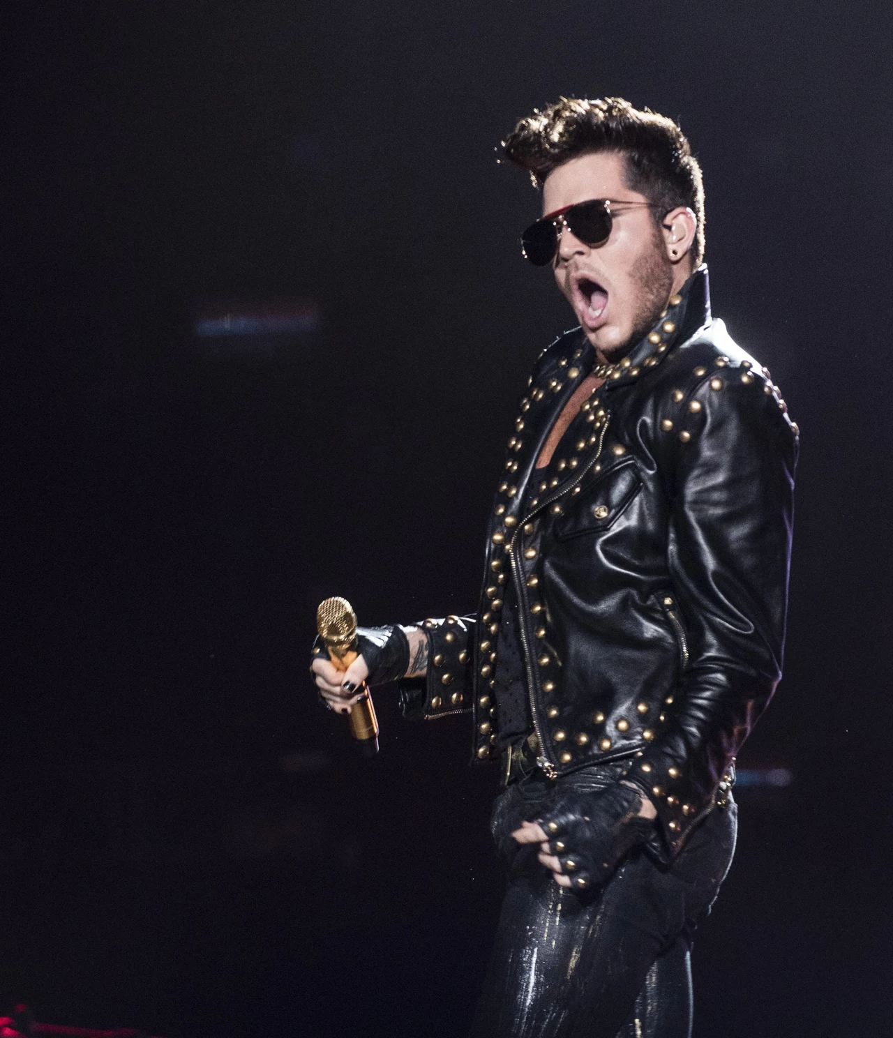 Adam Lambert zaśpiewa na scenie "The Voice of Poland" Adam Lambert zaśpiewa na scenie "The Voice of Poland"