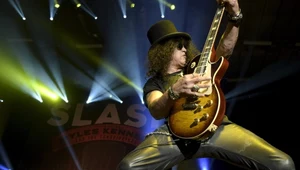 Slash w Łodzi: Promyk nadziei w hołdzie ofiarom zamachów w Paryżu