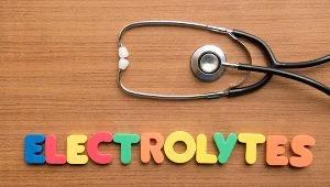 Elektrolity odpowiadają m.in. za odpowiednie nawodnienie organizmu