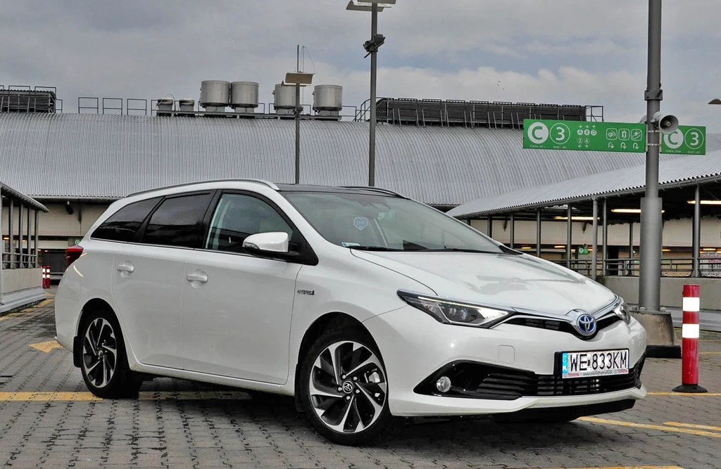 Toyota Auris Touring Sports