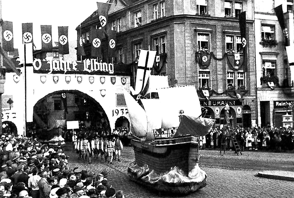 Wielka parada na jubileusz 700-lecia Elbląga w 1937 roku Wielka parada na jubileusz 700-lecia Elbląga w 1937 roku
