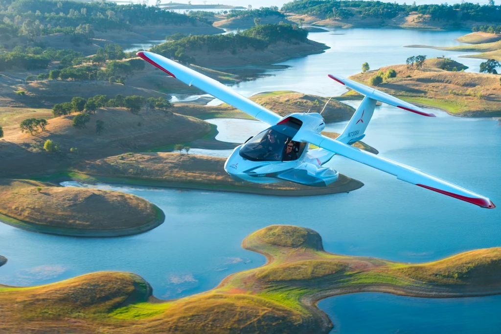 Icon A5 - za cenę Ferrari możesz sprawić sobie coś takiego