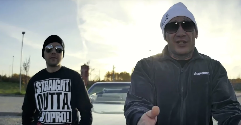Matheo (po lewej) i Sobota (po prawej) w klipie "W wielkim skrócie) Matheo (po lewej) i Sobota (po prawej) w klipie "W wielkim skrócie)