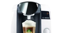 TASSIMO JOY – Zbierz rodzinę i przyjaciół! Dzięki powiększonemu zbiornikowi na wodę o pojemności 1,4l TASSIMO JOY błyskawicznie przygotuje szeroki wybór perfekcyjnych napojów nie tylko dla Ciebie, ale również dla Twoich gości. <a href="http://www.ceneo.pl/producenci/tassimo/Promocje_Tassimo-zt?utm_source=Interia&utm_medium=section_art_spons&utm_campaign=Mondelez_Tassimo_Nov15 " target="_blank">Sprawdź cenę >></a>