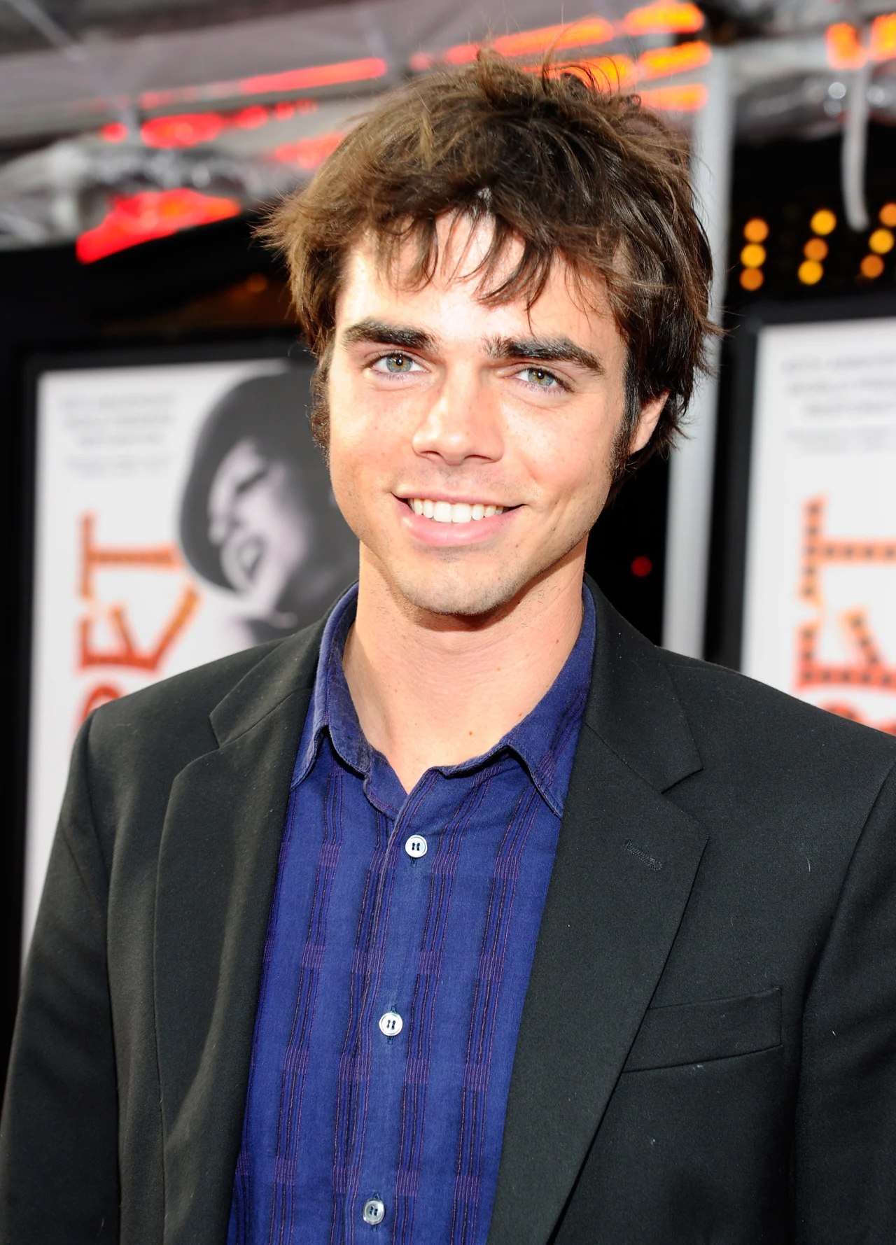 Reid Ewing był uzleżniony od operacji plastycznych Reid Ewing był uzleżniony od operacji plastycznych