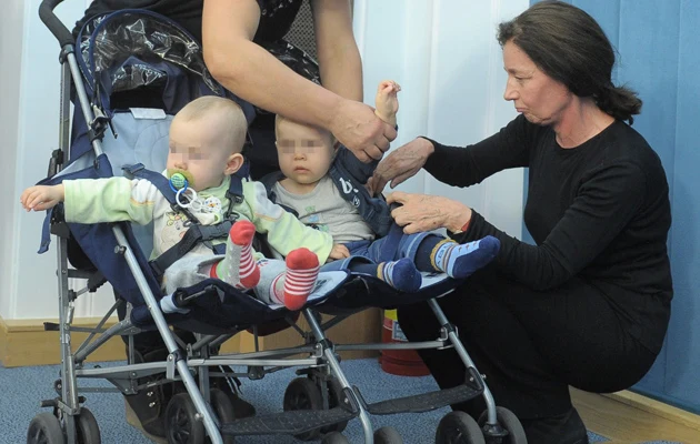 Barbara Sienkiewicz z dziećmi Barbara Sienkiewicz z dziećmi