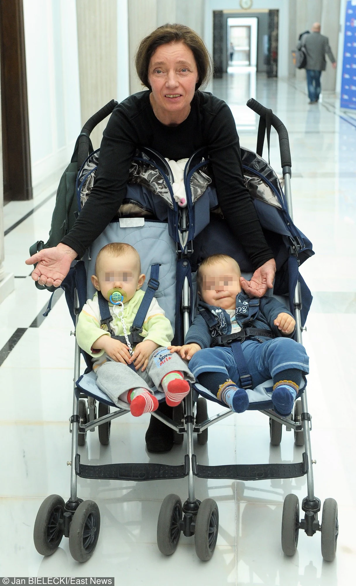 Barbara Sienkieiwcz z dziećmi Barbara Sienkieiwcz z dziećmi