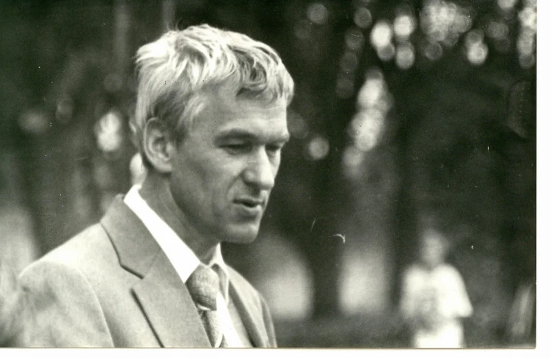 Kornel Morawiecki na Powązkach - 1 sierpnia 1990 r.