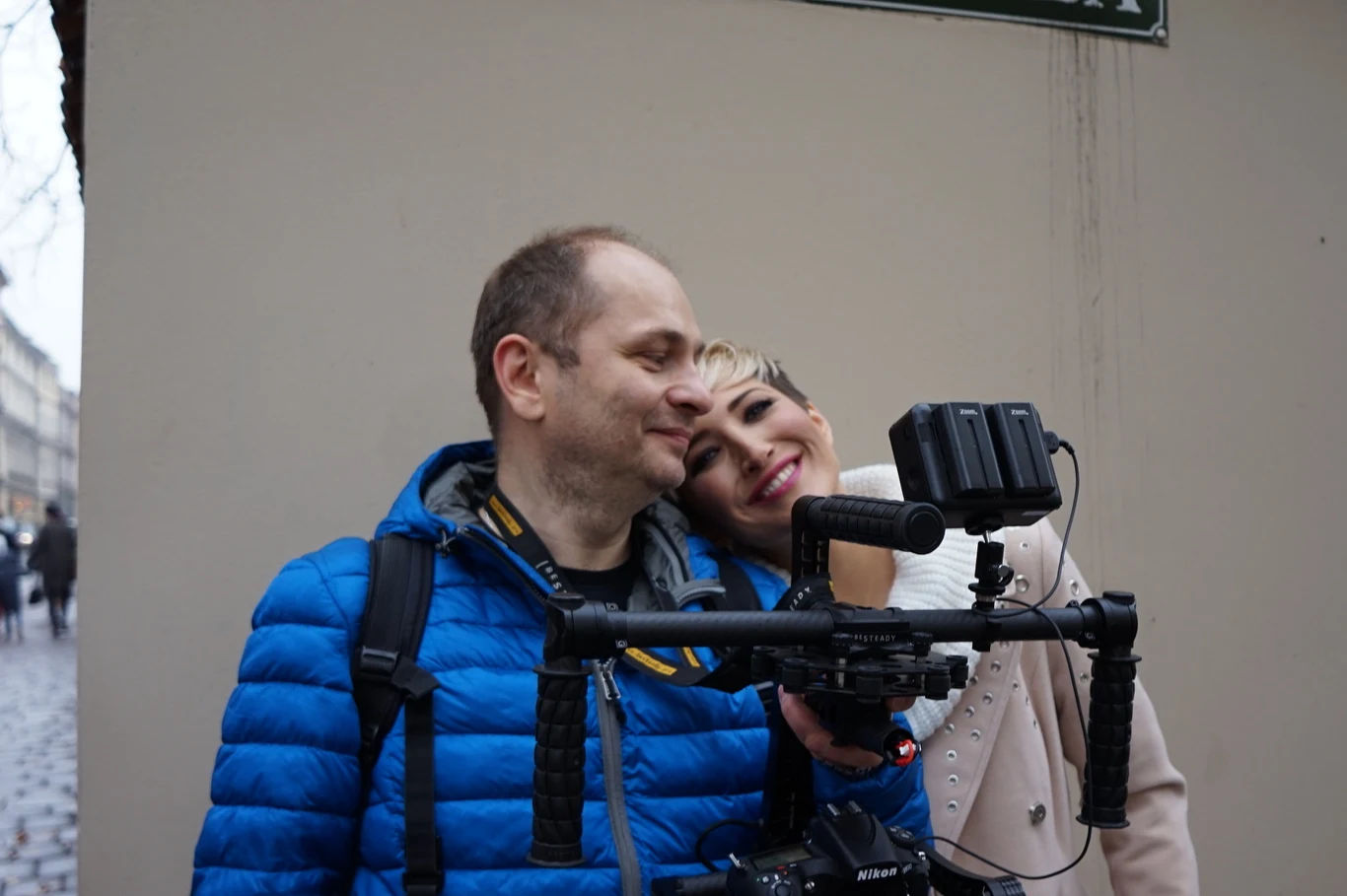 Magda Steczkowska na planie teledysku